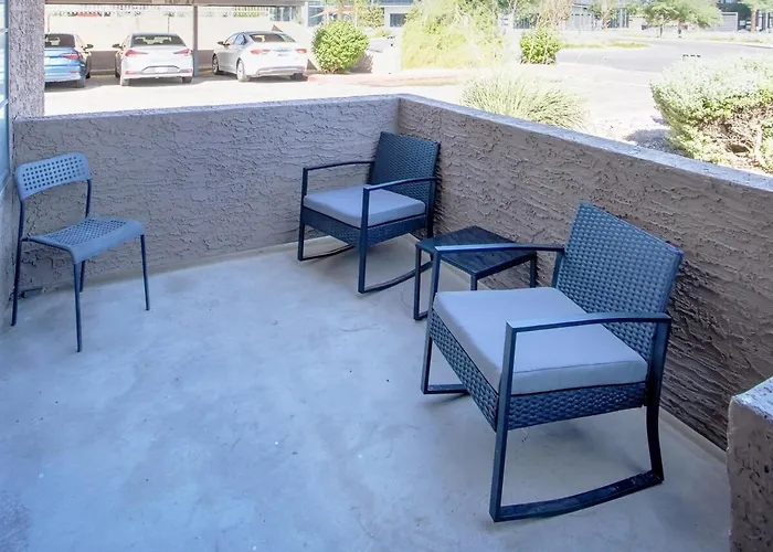 Stylish Lemon 2br And 3ba Townhouse * Tempe